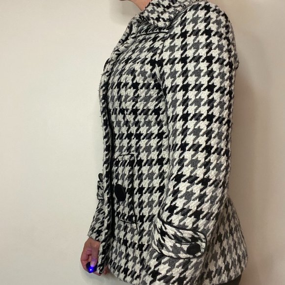 Jacket, Black & White - Picture 3 of 6